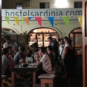 hostel-sardinia-via-dante-35.in-sardinia.net/